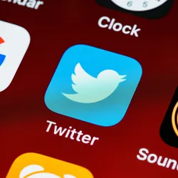 Twitter's Ex-CEO, Ex-CFO, and Ex-CLO Sue the Company